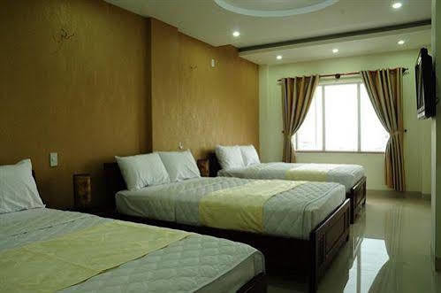 Canh Buom Hotel ดานัง ภายนอก รูปภาพ